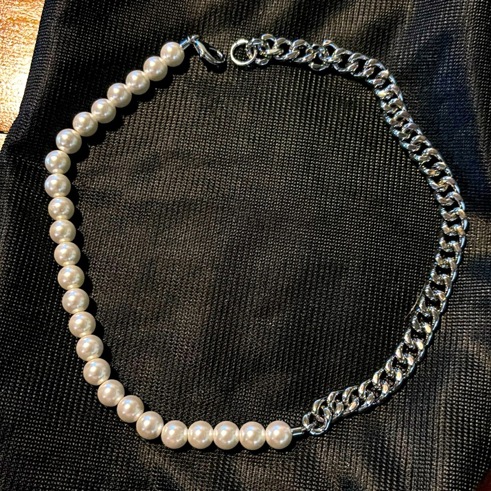 Pearls & Metal